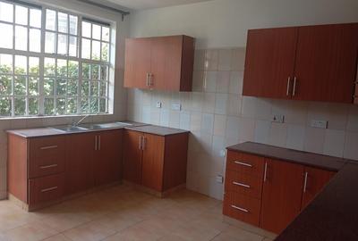 5 Bed House with En Suite at Thika Road