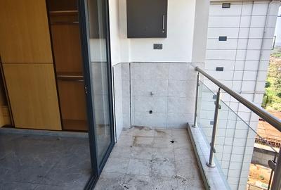 1 Bed Apartment with Gym in Kileleshwa - 4