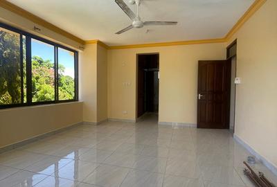 Serviced 3 Bed Apartment with En Suite in Nyali Area