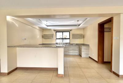 3 Bed Apartment with En Suite in Kileleshwa