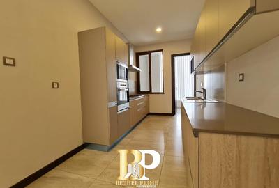 Serviced 2 Bed Apartment with En Suite in Westlands Area