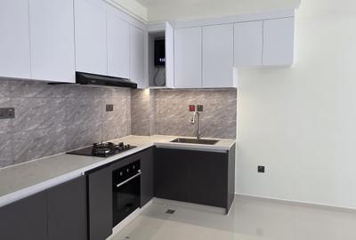 1 Bed Apartment with En Suite at Westlands Road