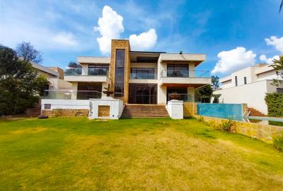 5 Bed House with Swimming Pool in Karen