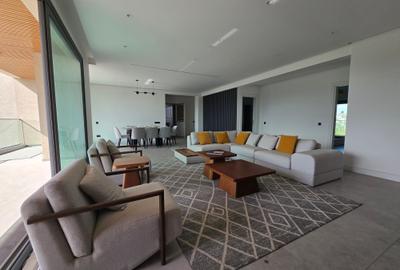 3 Bed Apartment with En Suite in Nyali Area