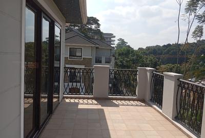 5 Bed Townhouse with En Suite at Spring Valley Estate