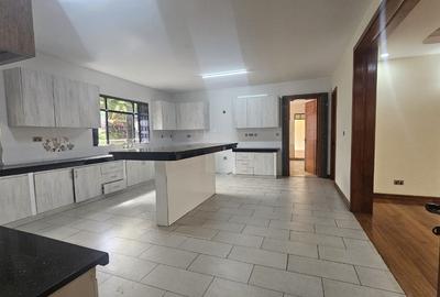 5 Bed Villa with En Suite at Muthaiga