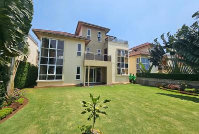 4 Bed Townhouse with En Suite in Runda