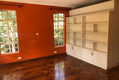 4 Bed Townhouse with En Suite at Fana Road - 3