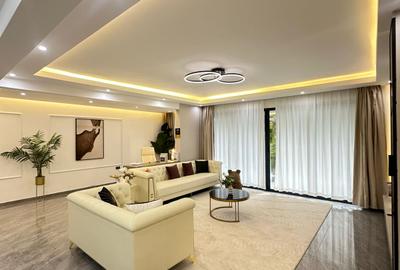 4 Bed Apartment with En Suite in Lavington