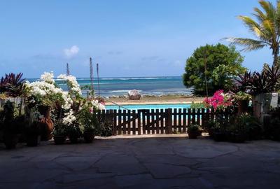4 Bed House with En Suite in Bofa