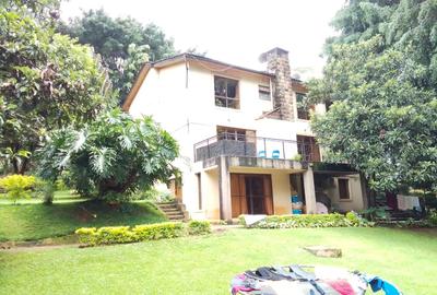 4 Bed House with En Suite at Lavington