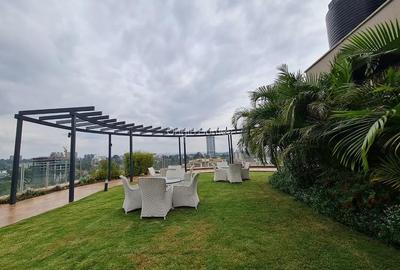 4 Bed Apartment with En Suite in Riverside - 4