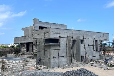 3 Bed House with En Suite in Malindi