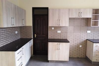 3 Bed Apartment with En Suite in Lavington