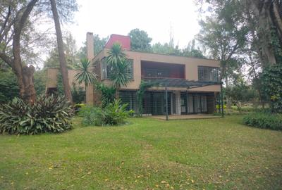 4 Bed House with Staff Quarters at Close To Un Headquarters @$4000