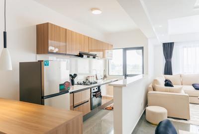 Serviced 2 Bed Apartment with En Suite in Riverside - 3