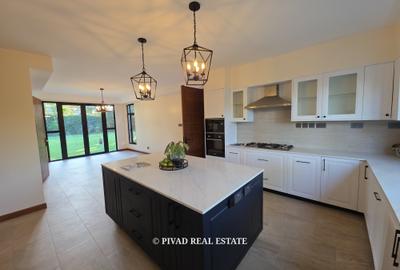 5 Bed House with Garden in Runda - 4