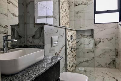 2 Bed Apartment with En Suite in Kilimani - 4