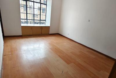 2 Bed Apartment with En Suite in Lavington - 2