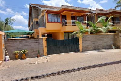 5 Bed Townhouse with En Suite at Royal Villas