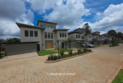 5 Bed House with Garden in Runda - 2