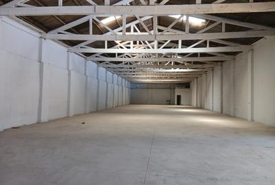 Warehouse in Industrial Area - 3