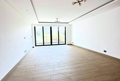 3 Bed Apartment with En Suite at Riverside Drive - 3