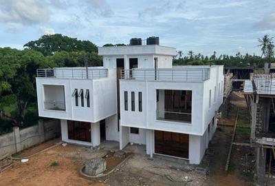 3 Bed Villa with En Suite in Mtwapa