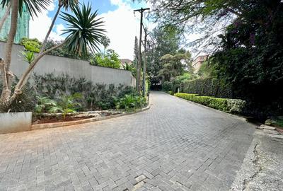 Furnished 2 Bed Apartment with En Suite at Westlands