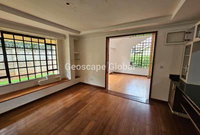 4 Bed Villa with En Suite in Kitisuru