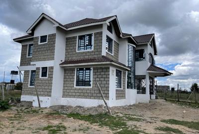 5 Bed House with En Suite in Kitengela