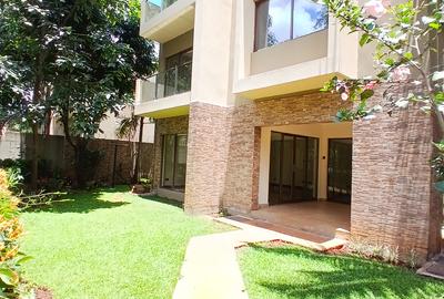 5 Bed Townhouse with En Suite at Lavington Green - 3