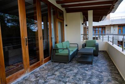 6 Bed Villa with En Suite in Nanyuki - 2
