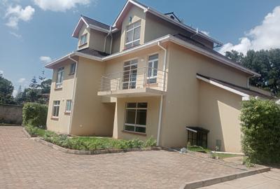 5 Bed House with En Suite at Spring Valley