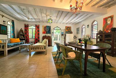 4 Bed Villa with En Suite in Diani - 3