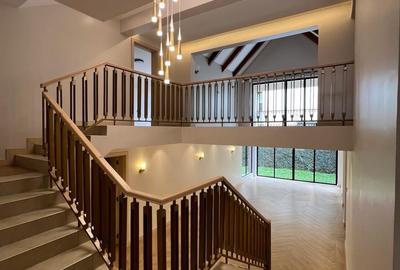 5 Bed Townhouse with En Suite at Convent Drive - 2
