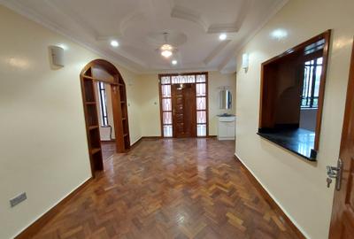 4 Bed Townhouse with En Suite at Lavington Road - 4