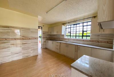 4 Bed Villa with En Suite in Ngong