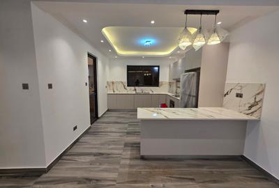 1 Bed Apartment with En Suite in Brookside - 2