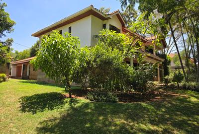 5 Bed Townhouse with En Suite in Runda - 2