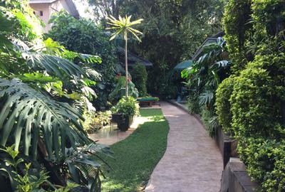 1 Bed House with En Suite in Runda