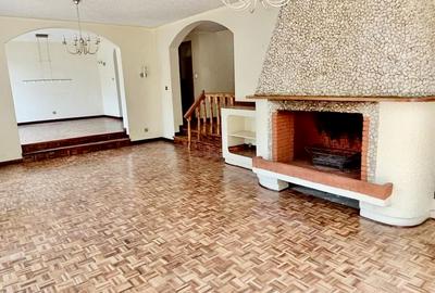 4 Bed House with En Suite in Thigiri - 2