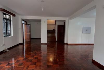 4 Bed Townhouse with En Suite in Lavington