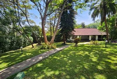 4 Bed House with En Suite in Runda - 3