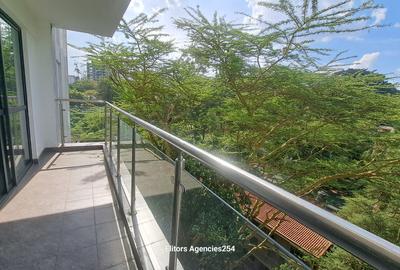 2 Bed Apartment with En Suite at Riverside Drive