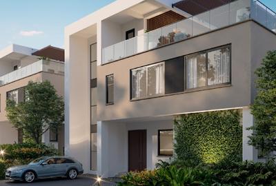 6 Bed Villa with En Suite in Spring Valley