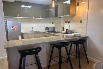 Furnished 1 Bed Apartment with En Suite in Riverside - 4