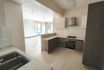 4 Bed Apartment with En Suite at Parklands - 3