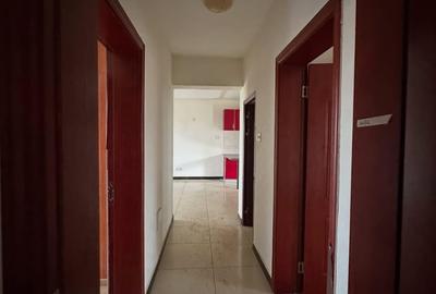 2 Bed Apartment with Swimming Pool in Kilimani - 4