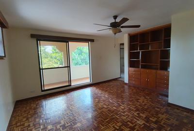 4 Bed House with En Suite in Runda - 2